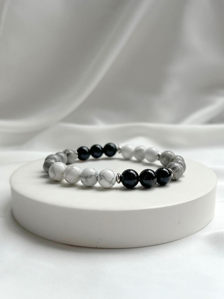 عقیق سیاه و هائولیت و لاروکیت